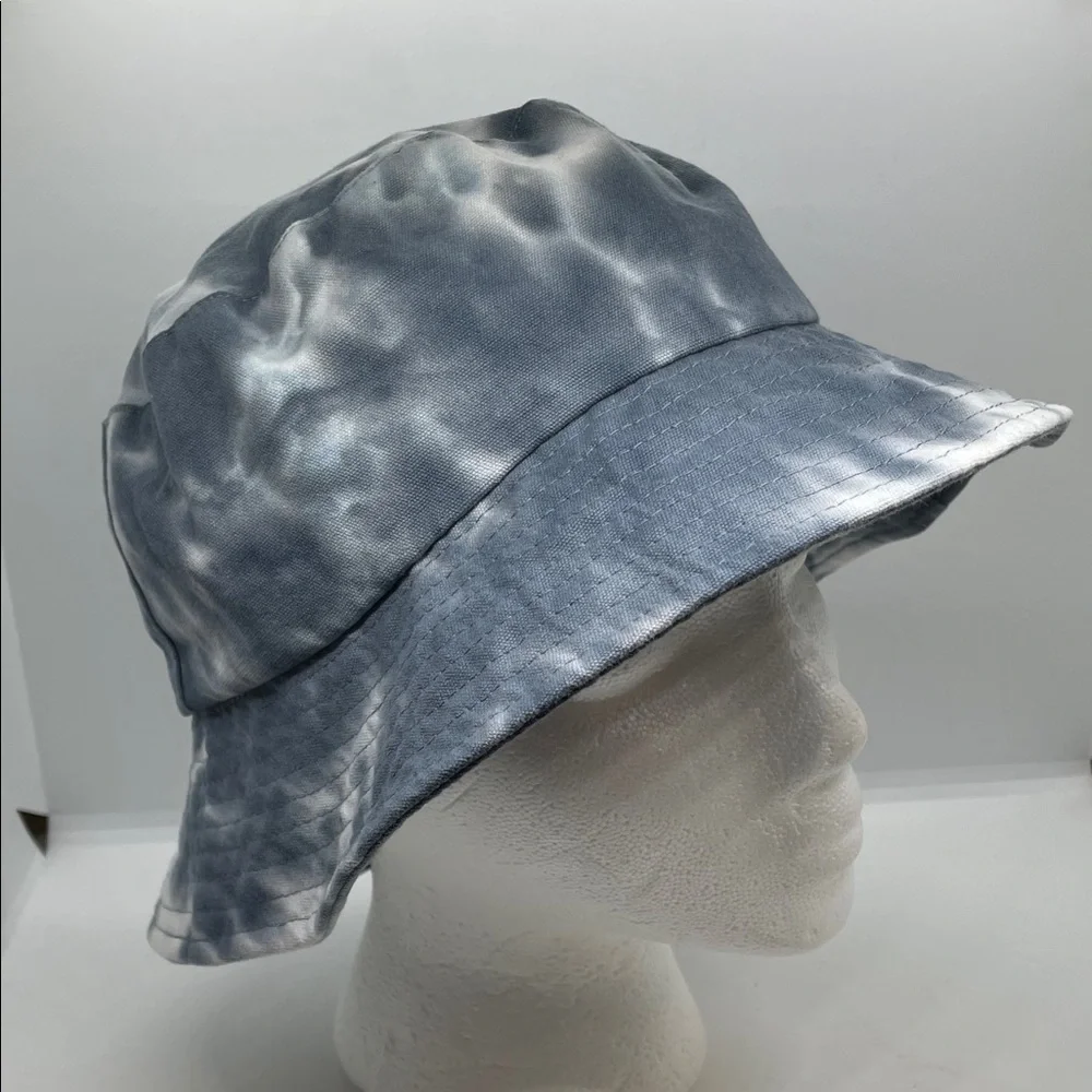 Vince Camuto Tye Dye Bucket Hat